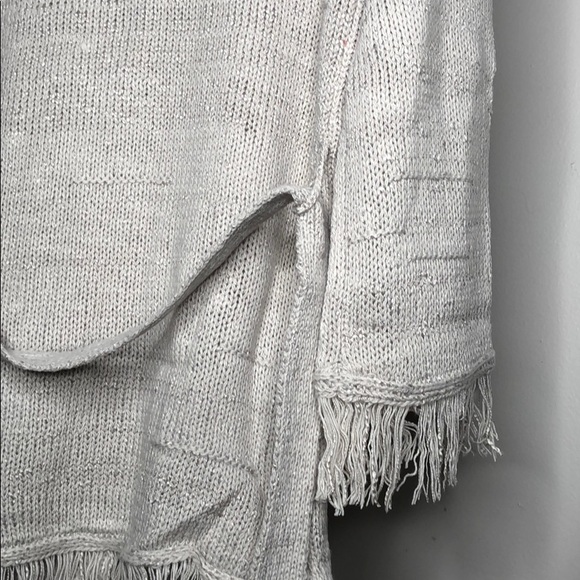 Grey fringe sweater - Picture 7 of 8